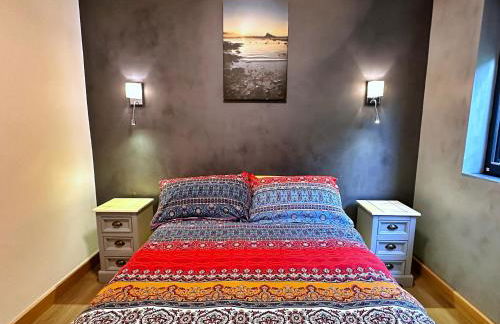 Chy Mena. South facing lodge with hot tub & views. - Foto 7