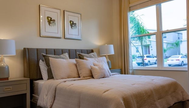 Luxurious Pool Home With Game Room 5 Bedroom Home by RedAwning - Foto 4, Habitación