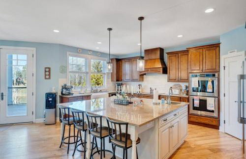 Serenity Shores - Private Lakefront Home with Dock - Foto 11