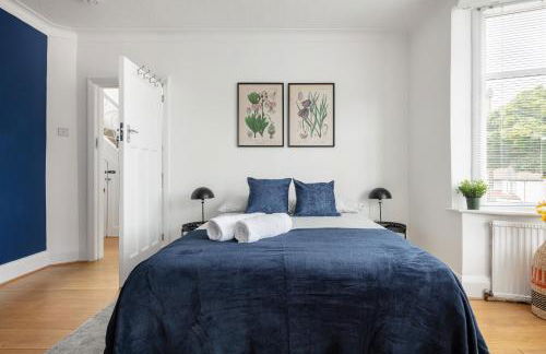 9RA - 4BD House - Wembley Views - Foto 27