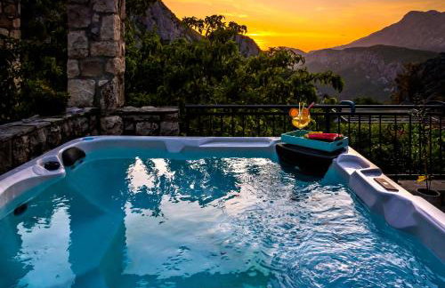 Stonehouse Korlat with open-air jacuzzi - Foto 4