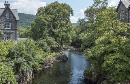 Stunning Barn Conversion with HOT TUB and ALPACAS - Ty Cerrig Barn - Photo 61