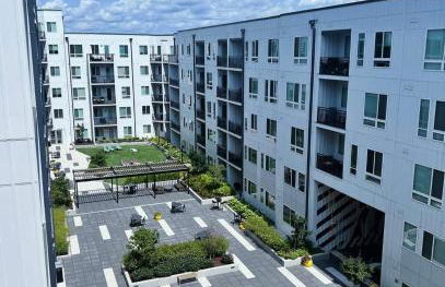 The 513 Flat! 1BR, 1Bath Apt with Pool and Riverfront View! Free Gated Parking! Only Steps from The banks & Stadiums! - Foto 56