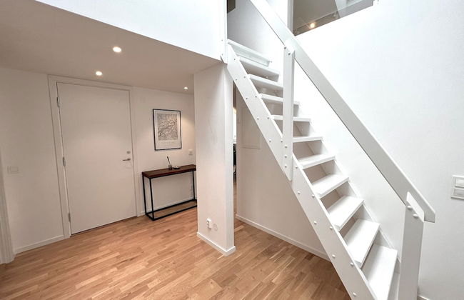 Elegant Apartment in the Heart of the City - Photo 10