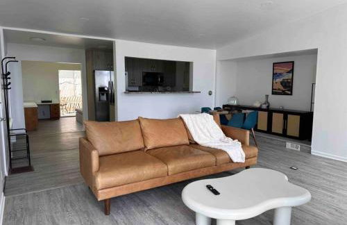 30 PCT OFF!! Limited Time! Malibu Ocean Wave with King Bed, Walking to Beach and Hiking - Foto 14