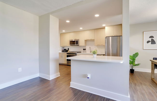 Crystal City Modern Apt w Gym - Foto 12