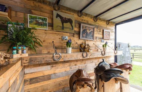 Large family home based at Westerlands Farm - Photo 32