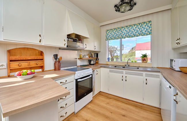 Kidafell Farmhouse - Photo 22