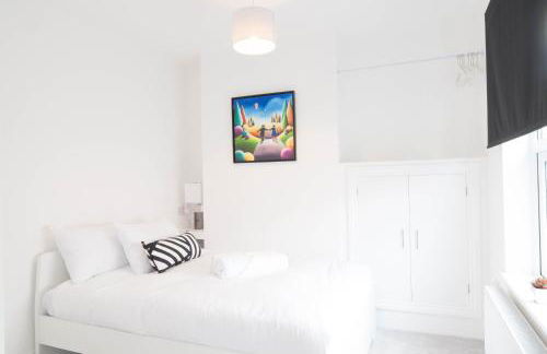 The Comet - A Home with 4 Bedrooms and 3 Bathrooms near Alton Towers for You - Foto 15