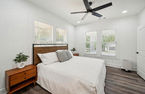 Centrally Located Home in Atlanta-10 Mins from GA Aquarium, Mercedes Benz Stadium, & Much More - Foto 4