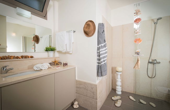 Skajado Cottages & Apartments - Photo 4