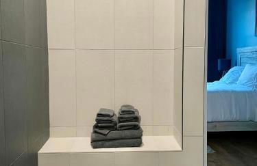 3BR 35BA Rooftop View - Walk to Alamo Dome - Foto 14