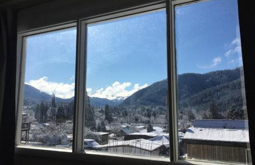 Panoramic View 2br on Hill in Uptown Oakridge - Foto 18