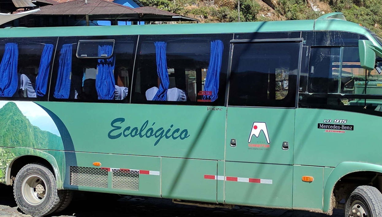Ônibus entre Machu Picchu e Aguas Calientes