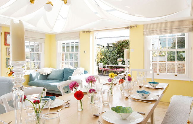 Amazing 5 BR Country Home Pool Gym Yoga Studio - Photo 58