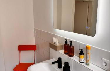 NEW Premium Apartment - Familienfreundlich, Parkplatz & in Wassernähe - Foto 12