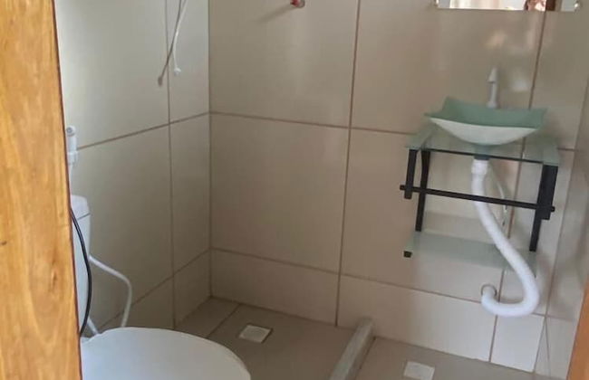 Suítes aconchegantes com piscina e praia - Foto 25