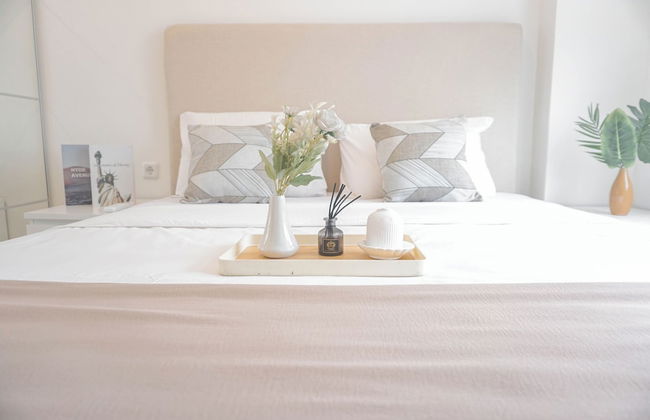 Modern Furnished and Homey 2BR at Podomoro Golf View Apartment - Photo 8