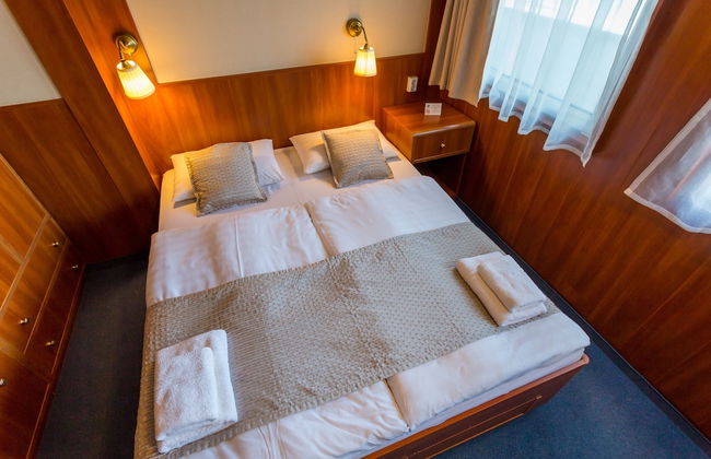 Grand Jules Boat Hotel Budapest - Photo 41