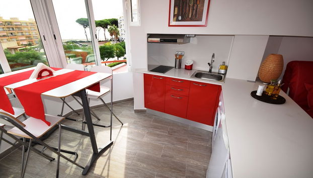 Servicio de comidas en la habitación