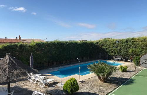 Maravillosa casa con piscina en un pueblo único, Artajona - Navarra - Foto 46
