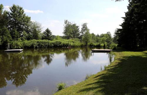 Four-Bedroom Luxury Vacation Rental on 80 Private Acres near Granite Peak, Wisconsin - Foto 10