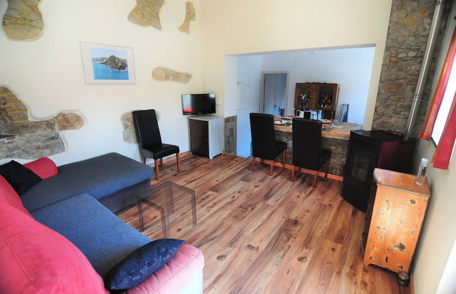 Charming Cottage With 2 Bedrooms in a Seaside Village - Foto 6