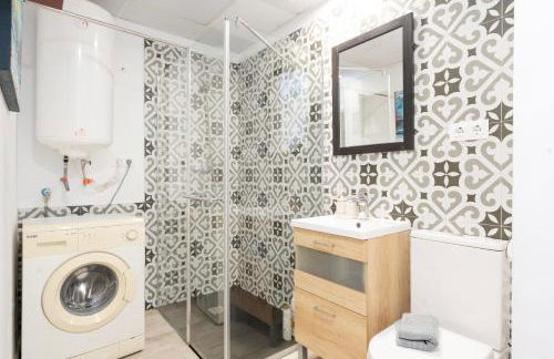 Estudios a 10' caminando de la playa y a 20' de Barcelona Centro - Foto 9