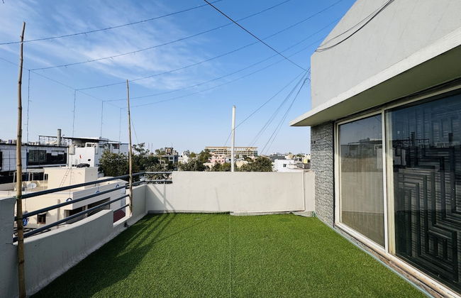 HomeEscape Luxe 2BHK Penthouse Near LIG - Foto 17