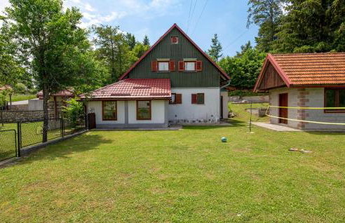 Awesome Home In Stari Laz With Kitchen - Foto 13