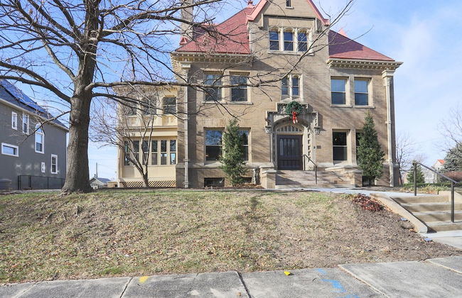 Offutt Manor - Photo 45