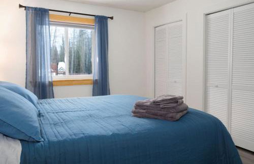 Fly Away Home with Aurora Views - Foto 14