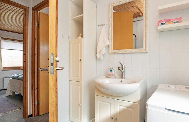 6 Person Holiday Home in Laeso - Foto 9