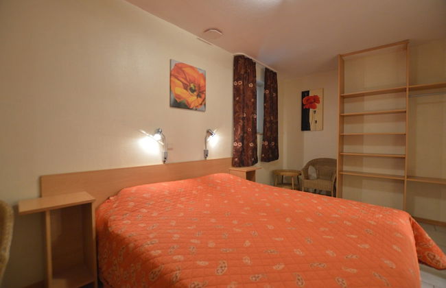 Holiday Home in Robertville Near Lake & Sauna - Foto 13