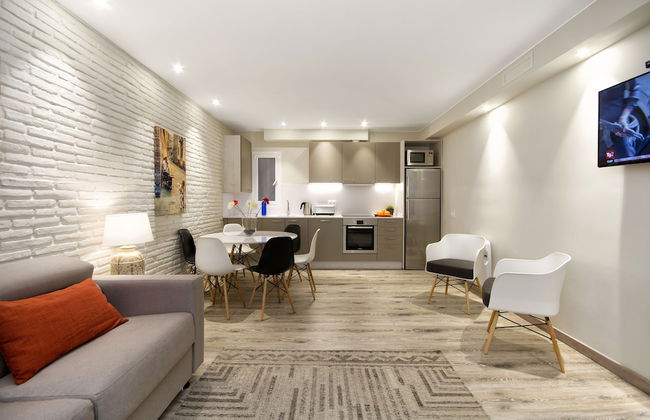 Mercedes Heritage Barcelona Apartments - Photo 31