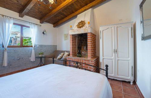 Traditionelle Steinfinca mit Spielbereich, Babybett, Waschmaschine, Liegen - Foto 29