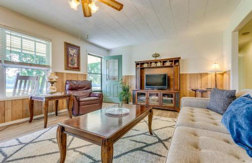 Delaware Vacation Rental Walk to Lake Dardanelle! - Foto 5