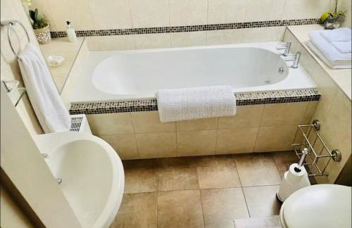 Cherry Blossom Cottage in Kettlesing - Photo 13