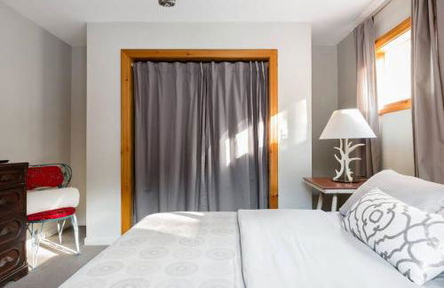 Serene Retreat on a Stream - Photo 6