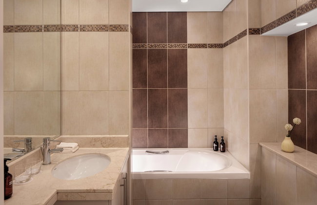 Staybridge Suites Dubai Internet City by IHG - Foto 31