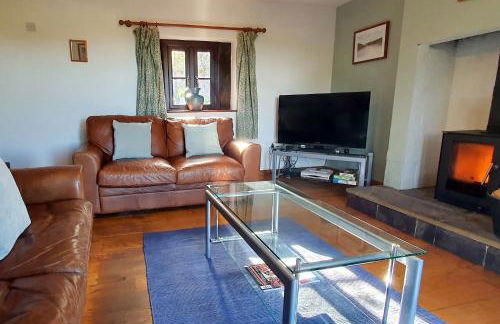 Westdale Cottage, Elton in the Peak District - Photo 3