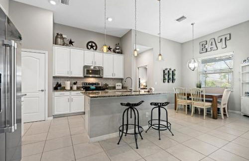 Beautiful Cape Coral Oasis! King Bed, BBQ, Heated Pool, PVT Yard & Much More! - Foto 19