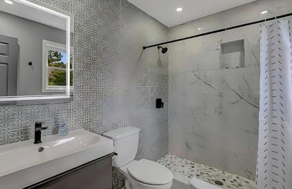 Peaceful Pocono Home with Hot Tub, gym, & office - Foto 40