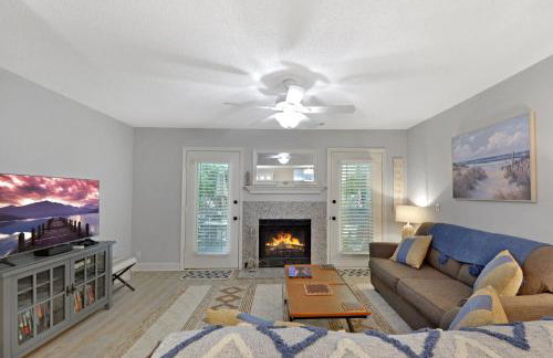 Coral Cottage - Photo 1