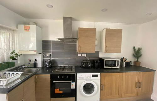 Cosy 2 Room Space Near Station - Foto 5