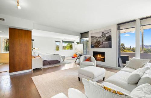 Hilltop Designer Midcentury Modern 4BR Pool HotTub - Foto 3