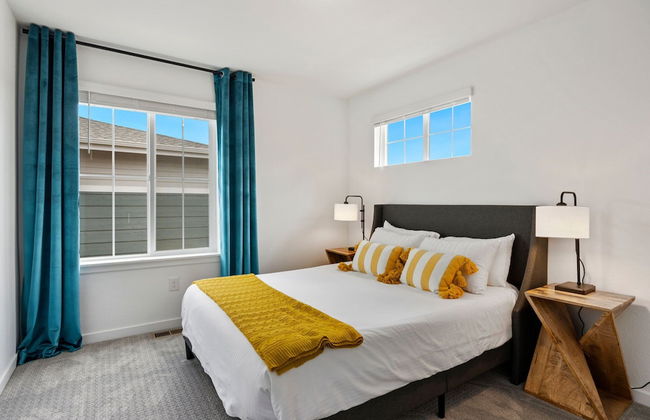 New Build W/ Great Backyard & Lake Access! - Foto 6