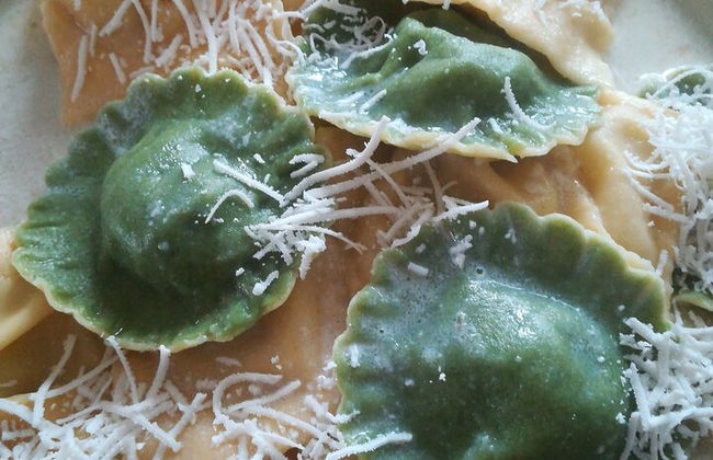 Taller de pasta colorida en Bolonia con comida - Foto 5