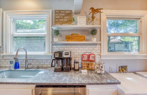 Modern 2 Bedroom Farmhouse Cottage with Hot Tub in Snohomish - Foto 21