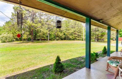 Inviting Peru Cabin with Patio, Grill and River Access - Foto 24